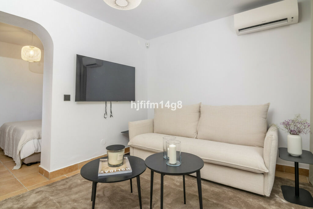 Detached Villa San Pedro de Alcántara Málaga - image 21