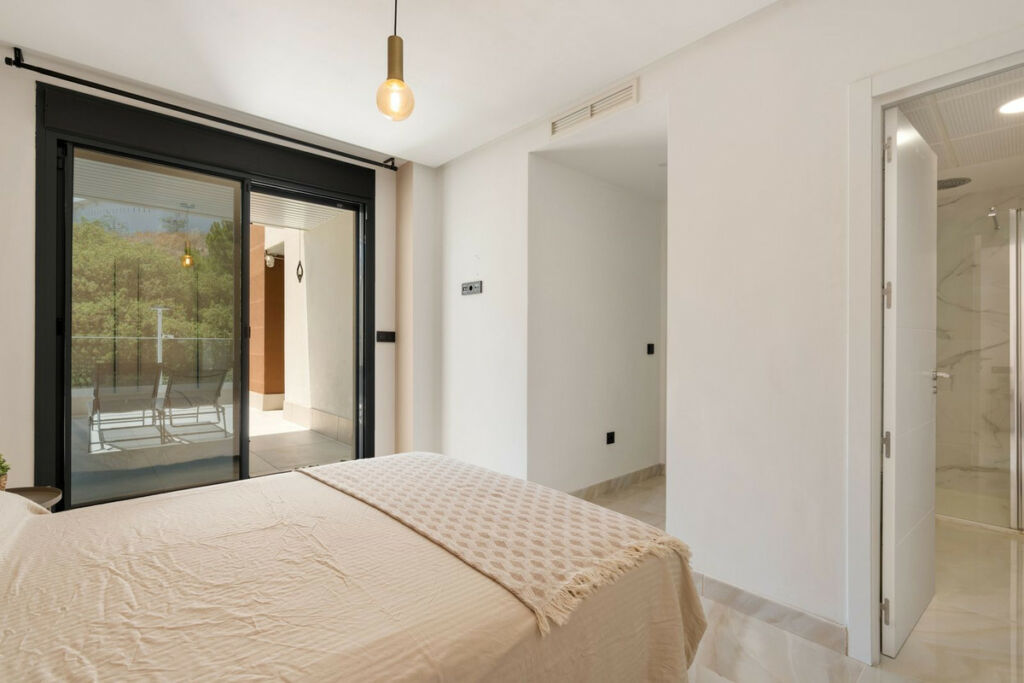 Ground Floor Apartment Benahavís Málaga - image 21
