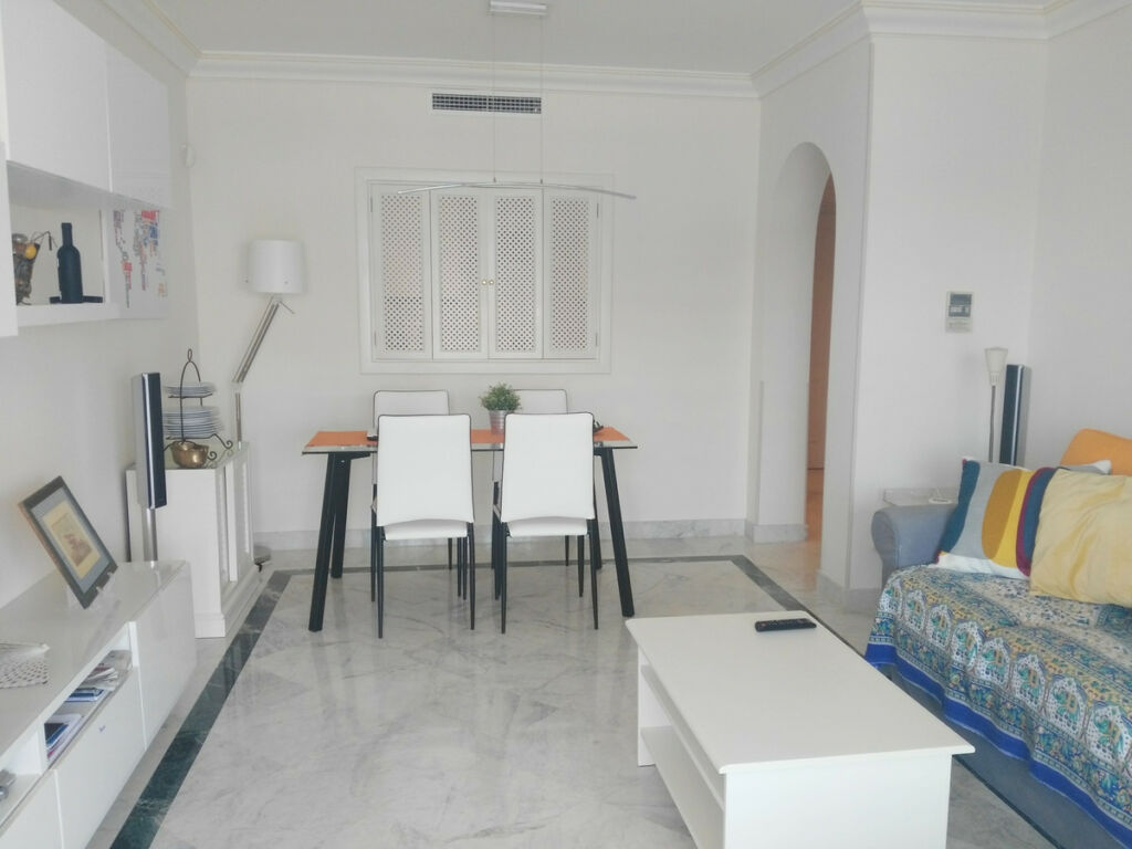 Middle Floor Apartment Puerto Banús Málaga - image 21