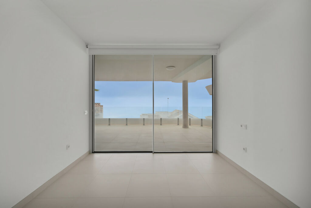 Middle Floor Apartment Benalmadena Málaga - image 22