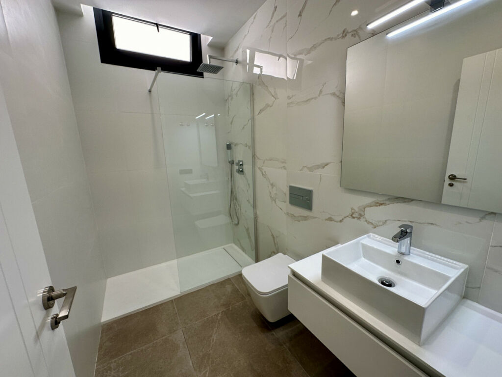 Detached Villa Polop Alicante - image 22