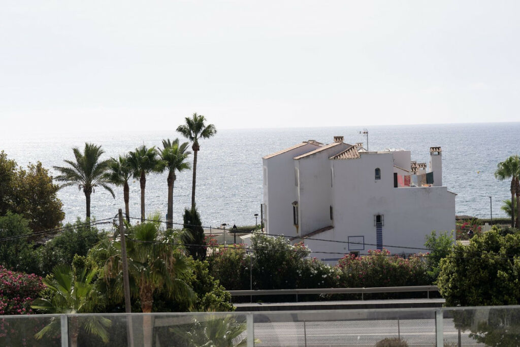 Penthouse Casares Málaga - image 23