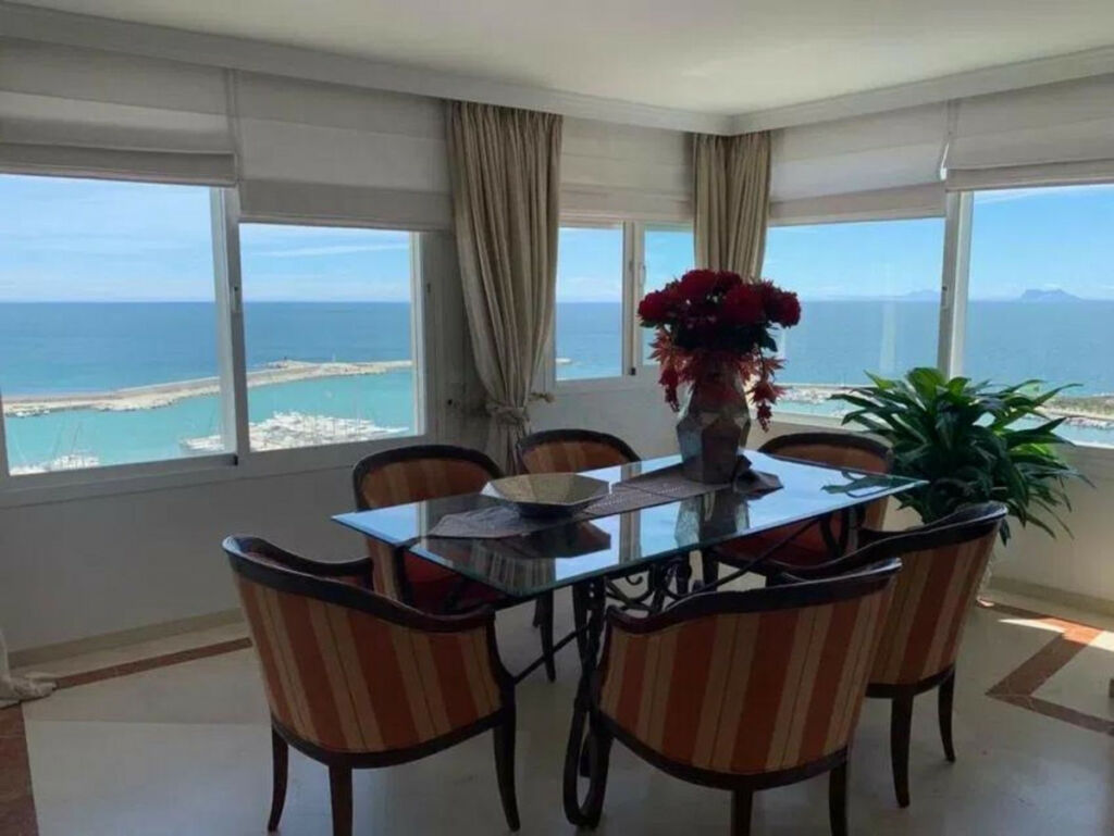 Penthouse Estepona Málaga - image 23