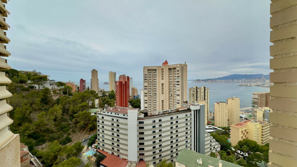 Middle Floor Apartment Benidorm Alicante - image 25