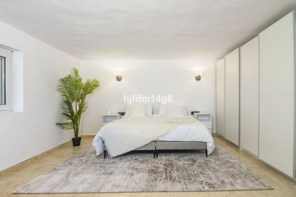 Detached Villa San Pedro de Alcántara Málaga - image 24