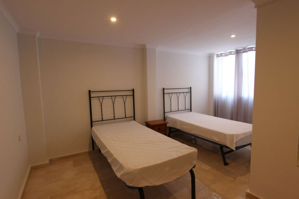 Penthouse Puerto Banús Málaga - image 24