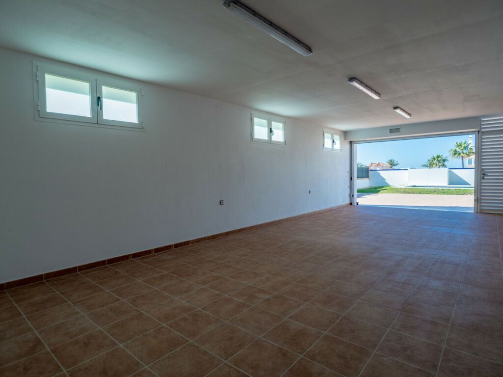 Detached Villa Las Chapas Málaga - image 25