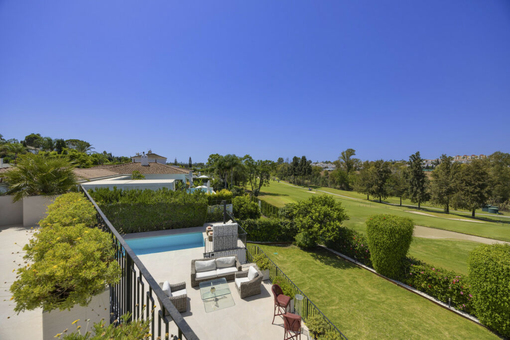 Detached Villa Guadalmina Alta Málaga - image 26