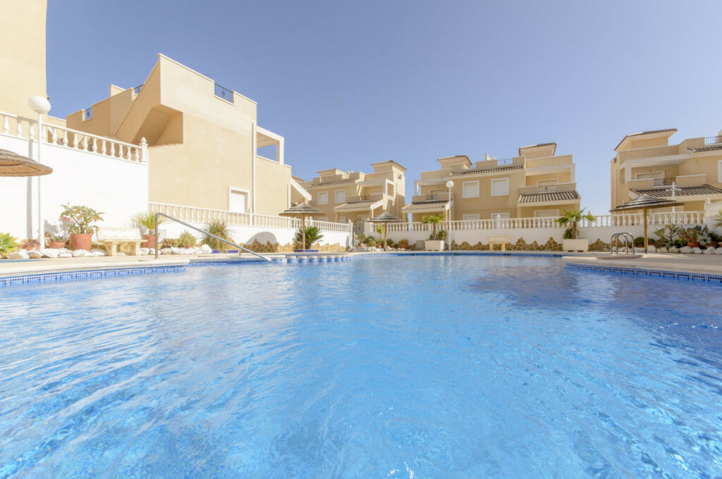 Semi-Detached House San Miguel de Salinas Alicante - image 25
