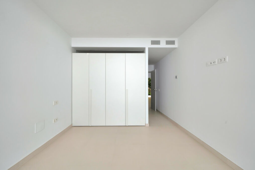 Middle Floor Apartment Benalmadena Málaga - image 25