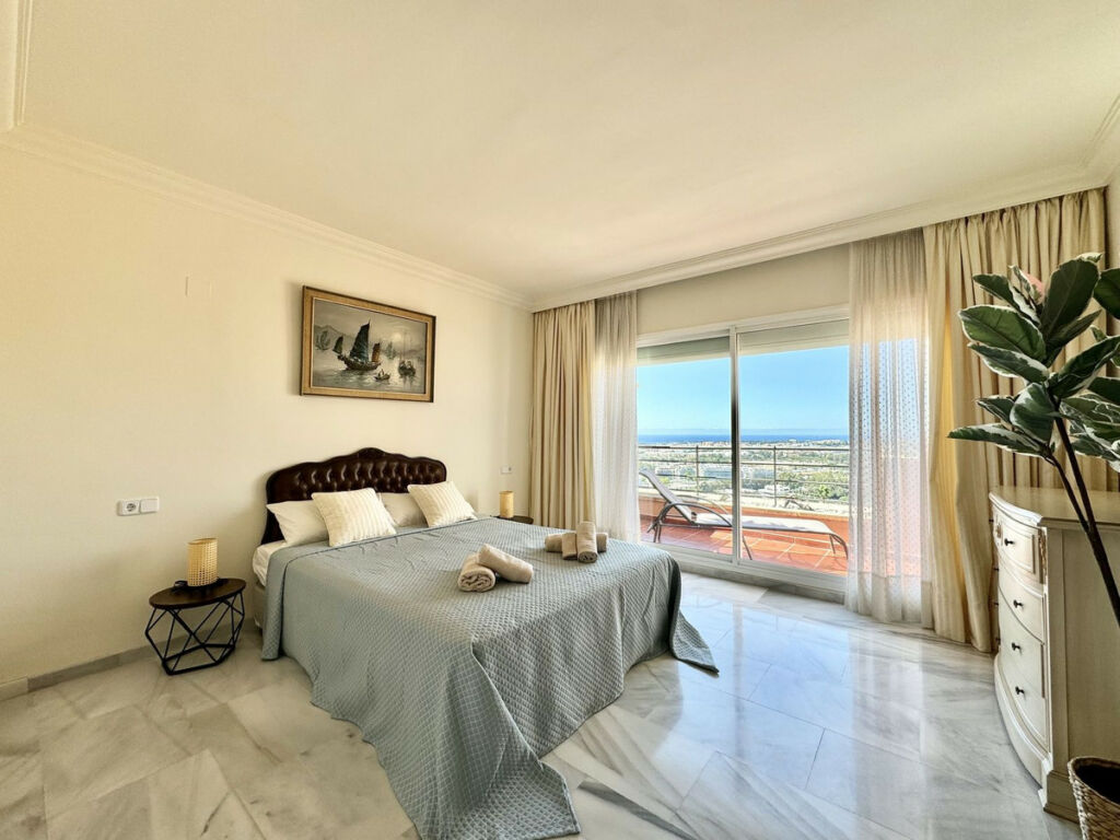 Middle Floor Apartment Nueva Andalucía Málaga - image 25