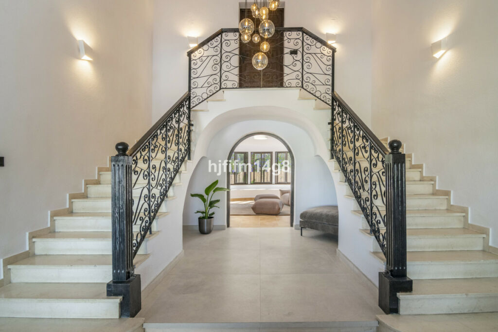 Detached Villa San Pedro de Alcántara Málaga - image 25