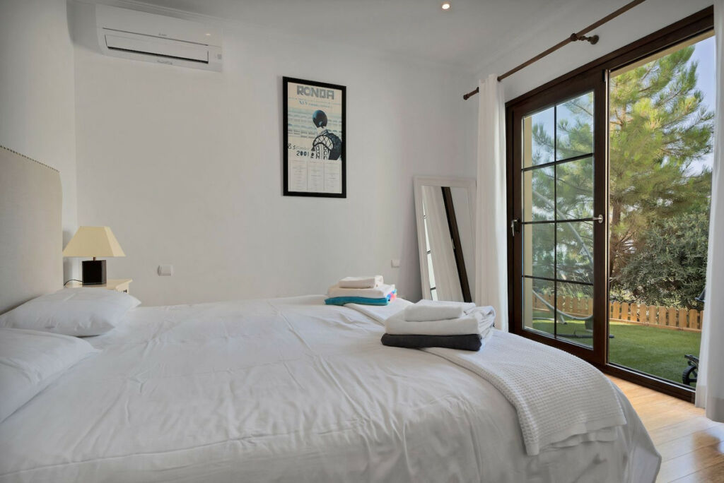 Detached Villa Benahavís Málaga - image 26