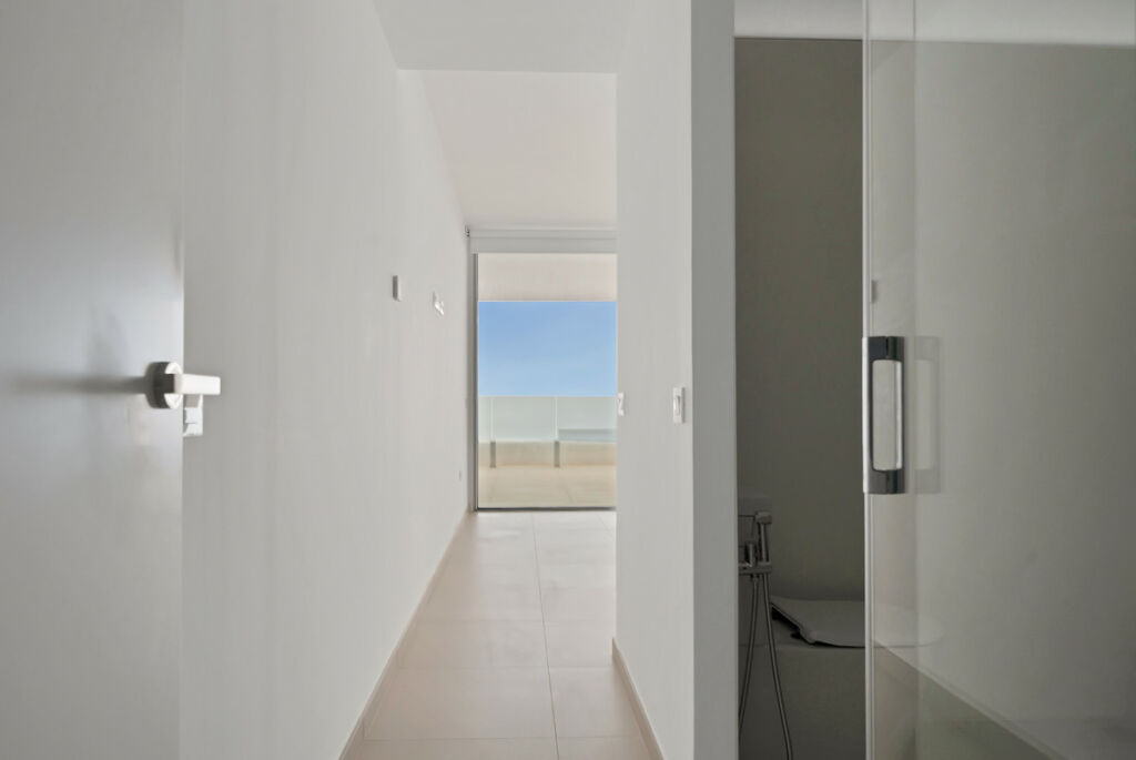 Middle Floor Apartment Benalmadena Málaga - image 26