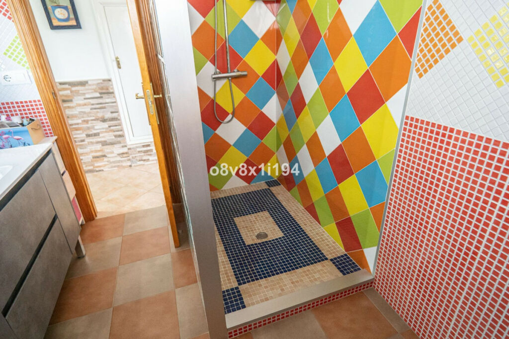 Detached Villa Macharaviaya Málaga - image 26