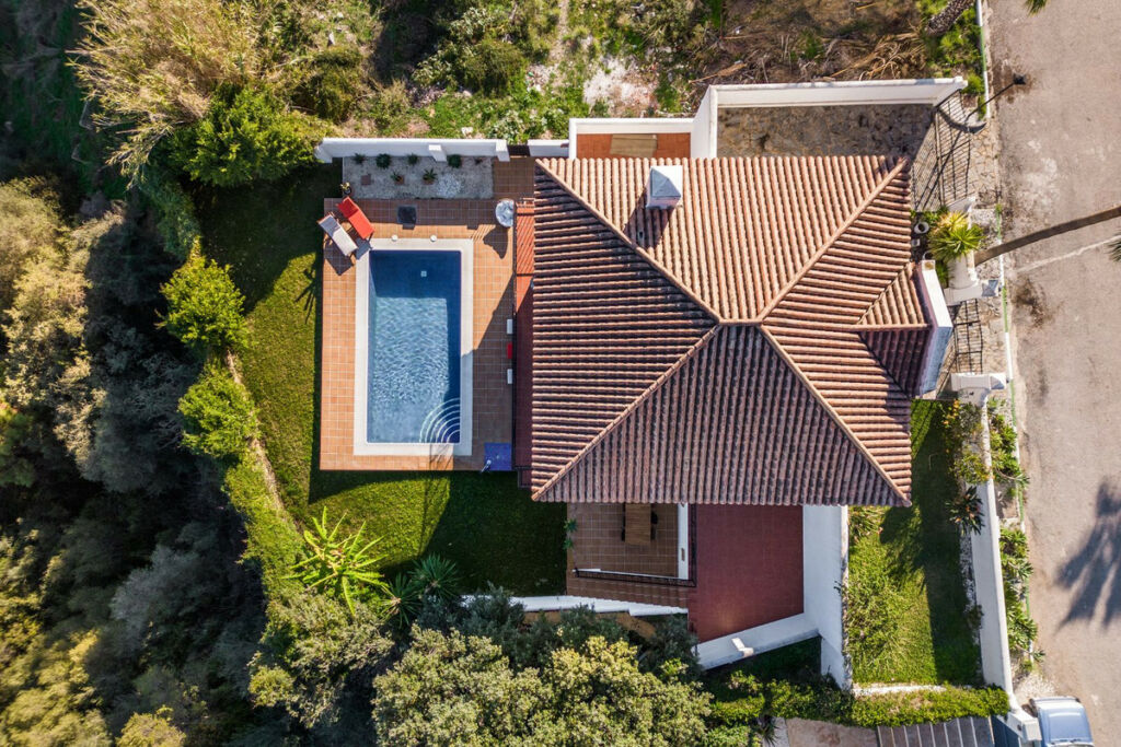 Detached Villa Estepona Málaga - image 26