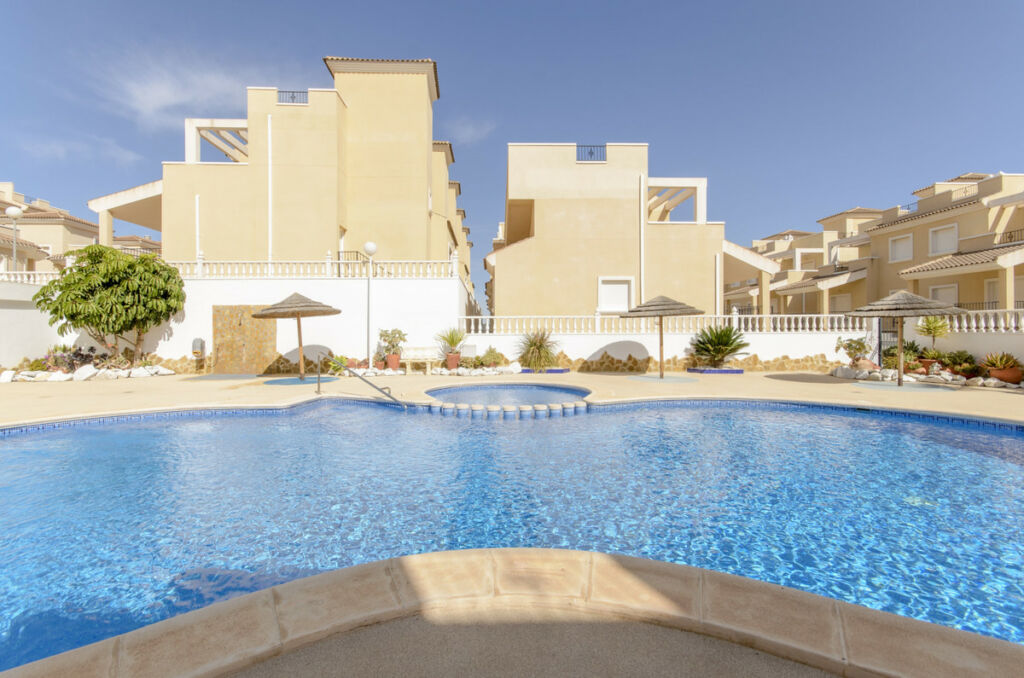 Semi-Detached House San Miguel de Salinas Alicante - image 27