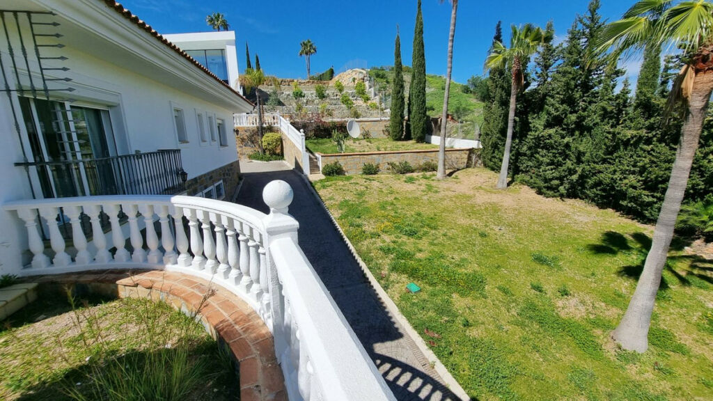 Detached Villa Benahavís Málaga - image 27