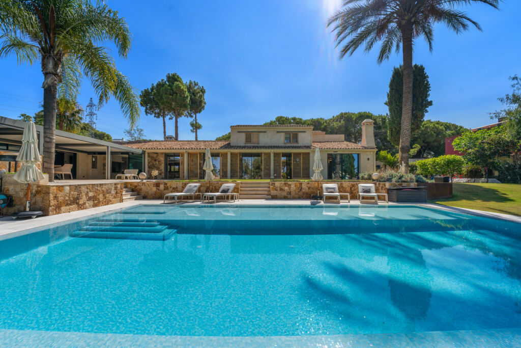 Detached Villa Río Real Málaga - image 40