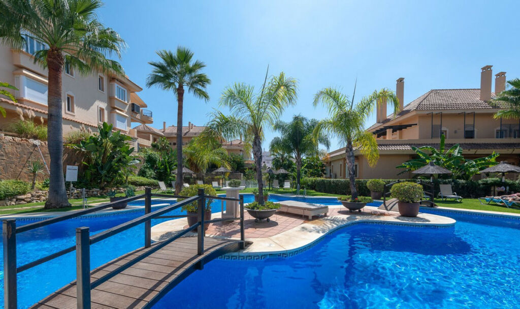 Penthouse Nueva Andalucía Málaga - image 27