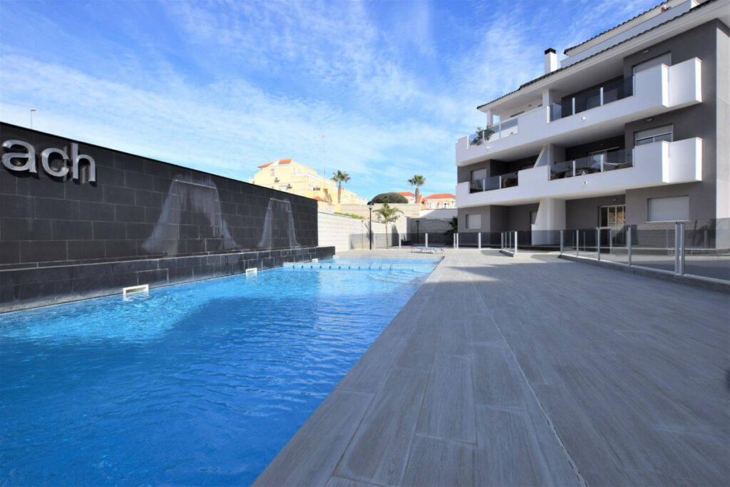 Ground Floor Apartment Villamartin Alicante - image 28
