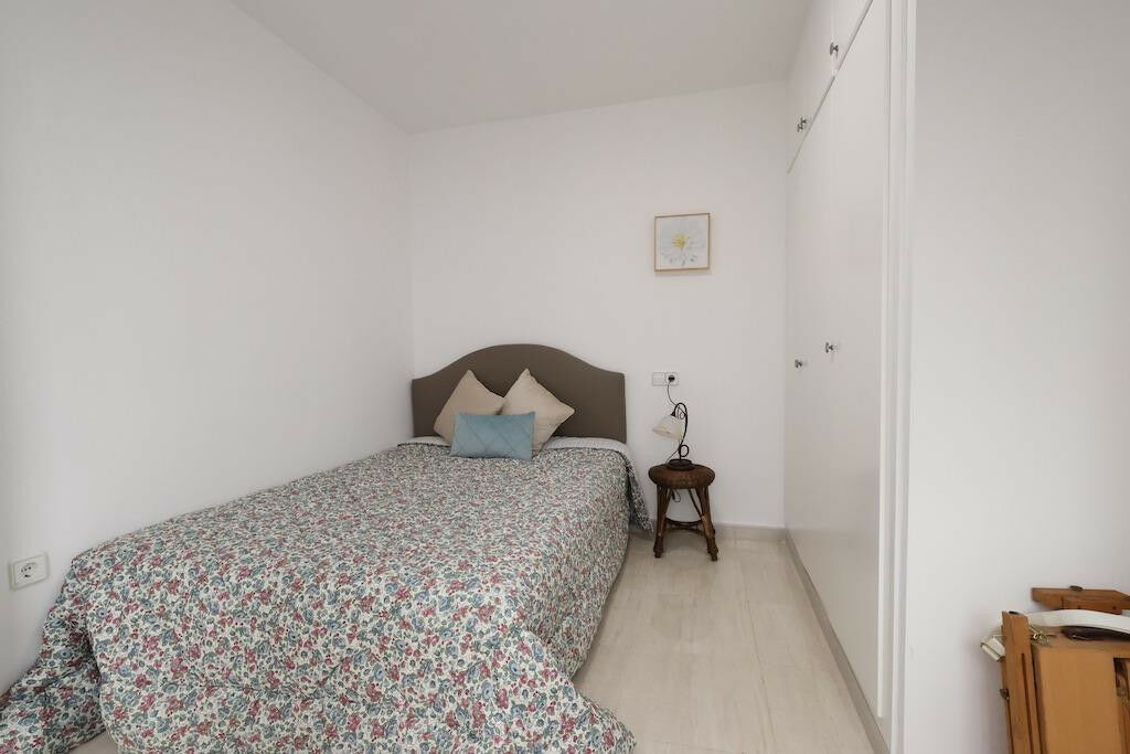 Middle Floor Apartment Torrevieja Alicante - image 28
