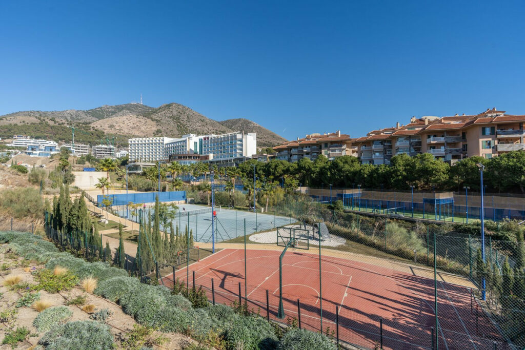 Penthouse Fuengirola Málaga - image 30