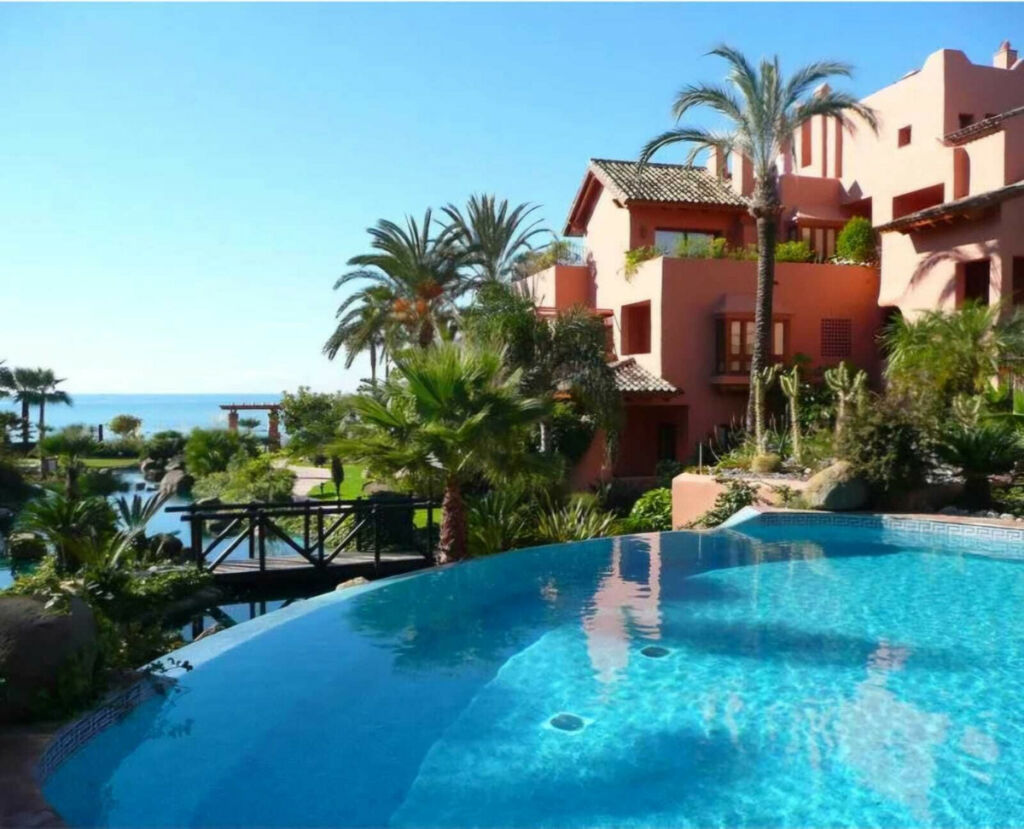 Penthouse Estepona Málaga - image 6