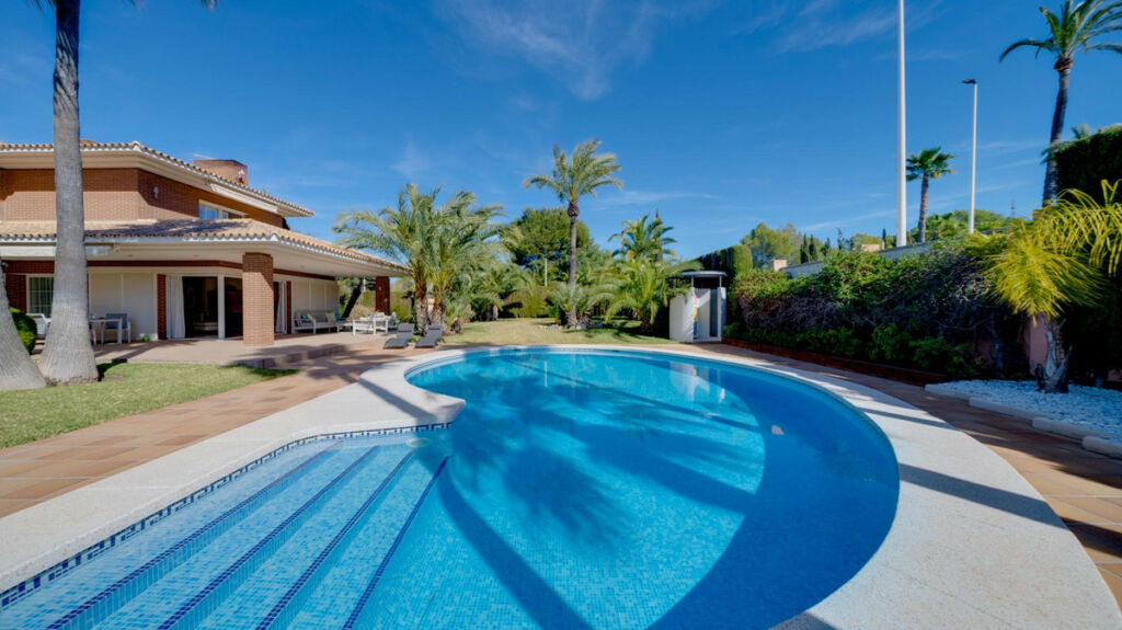 Bungalow Benidorm Alicante - image 3