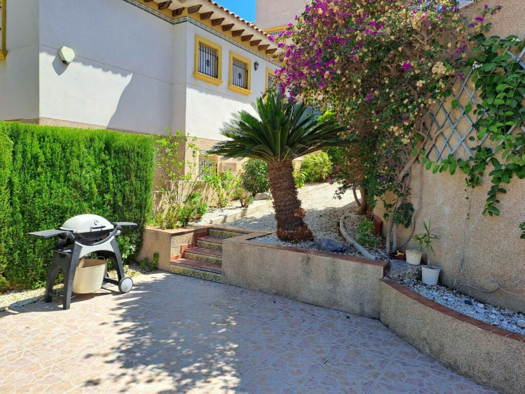 Bungalow Orihuela Costa Alicante - image 3