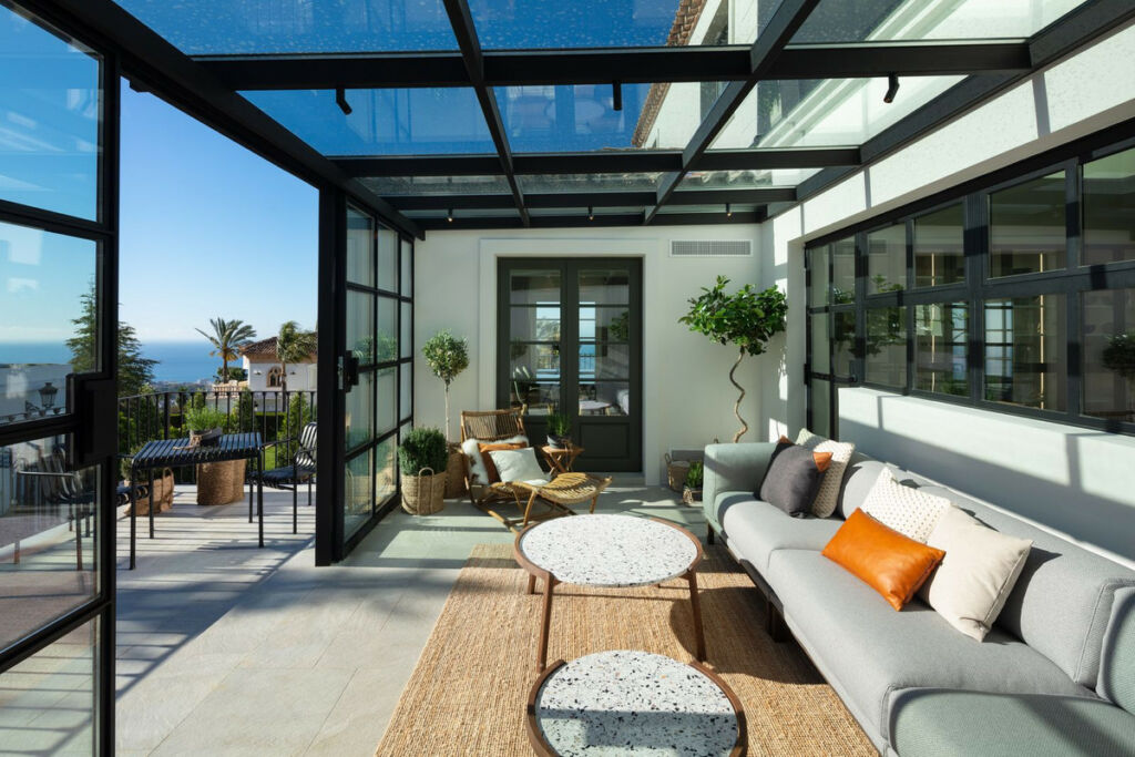 Detached Villa Sierra Blanca Málaga - image 4
