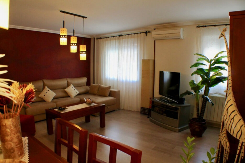 Detached Villa La Nucia Alicante - image 4