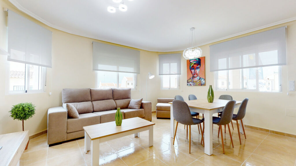 Semi-Detached House San Miguel de Salinas Alicante - image 3