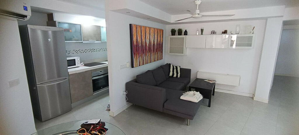 Middle Floor Apartment Marbella Málaga - image 4