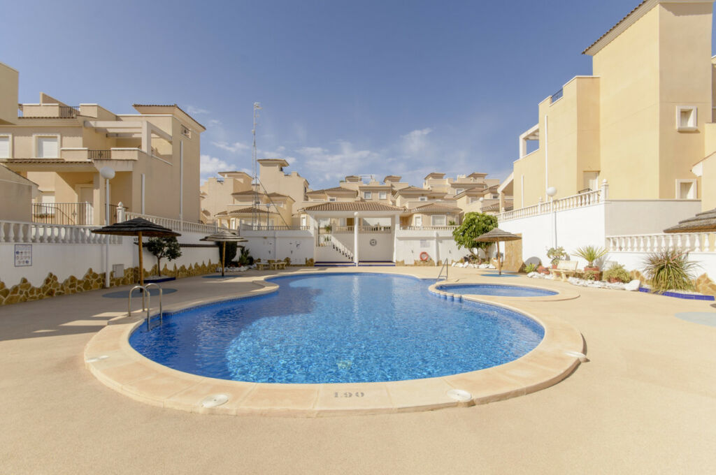 Semi-Detached House San Miguel de Salinas Alicante - image 30