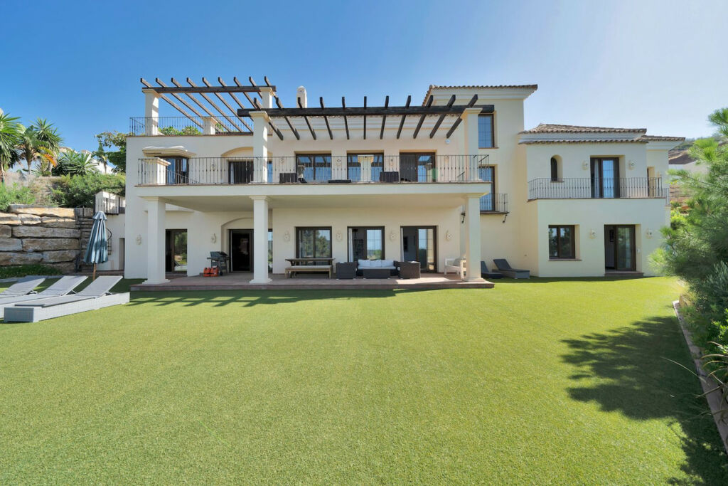 Detached Villa Benahavís Málaga - image 31