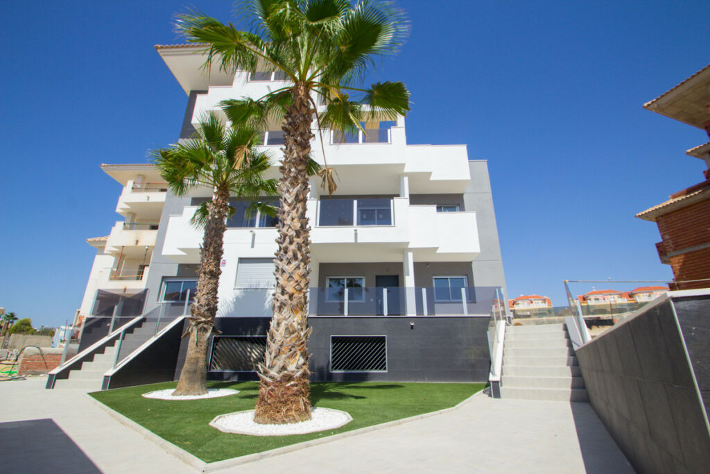 Ground Floor Apartment Villamartin Alicante - image 31
