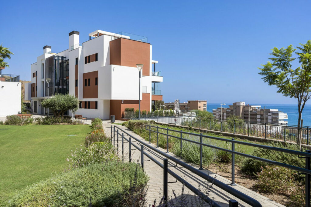 Ground Floor Apartment Fuengirola Málaga - image 31