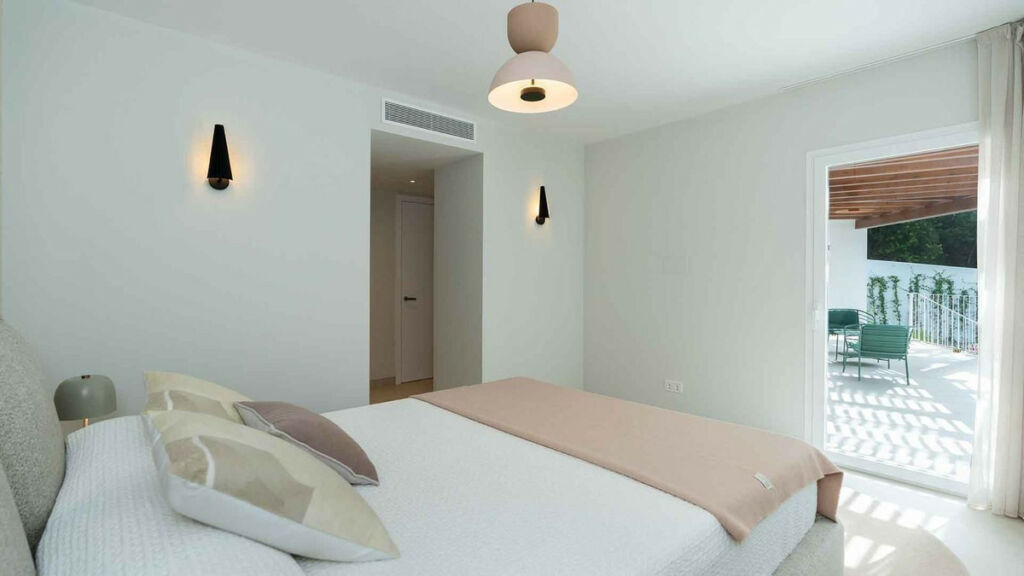 Detached Villa Marbella Málaga - image 31