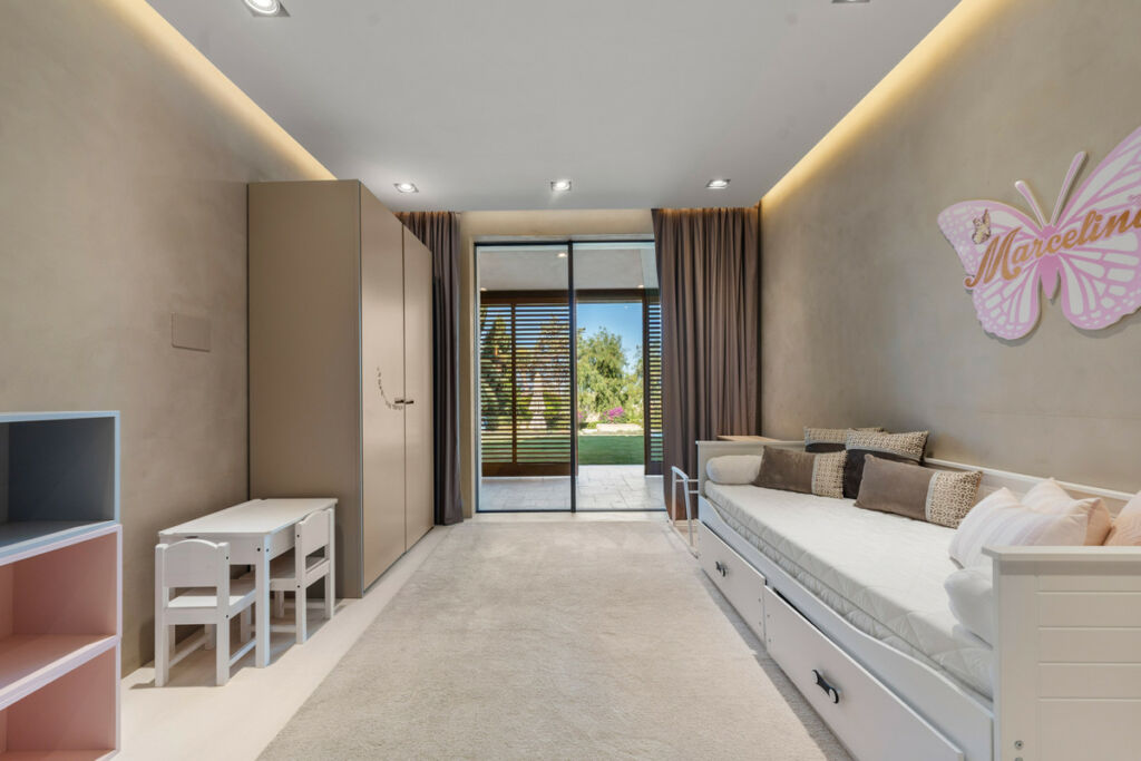Detached Villa Río Real Málaga - image 20