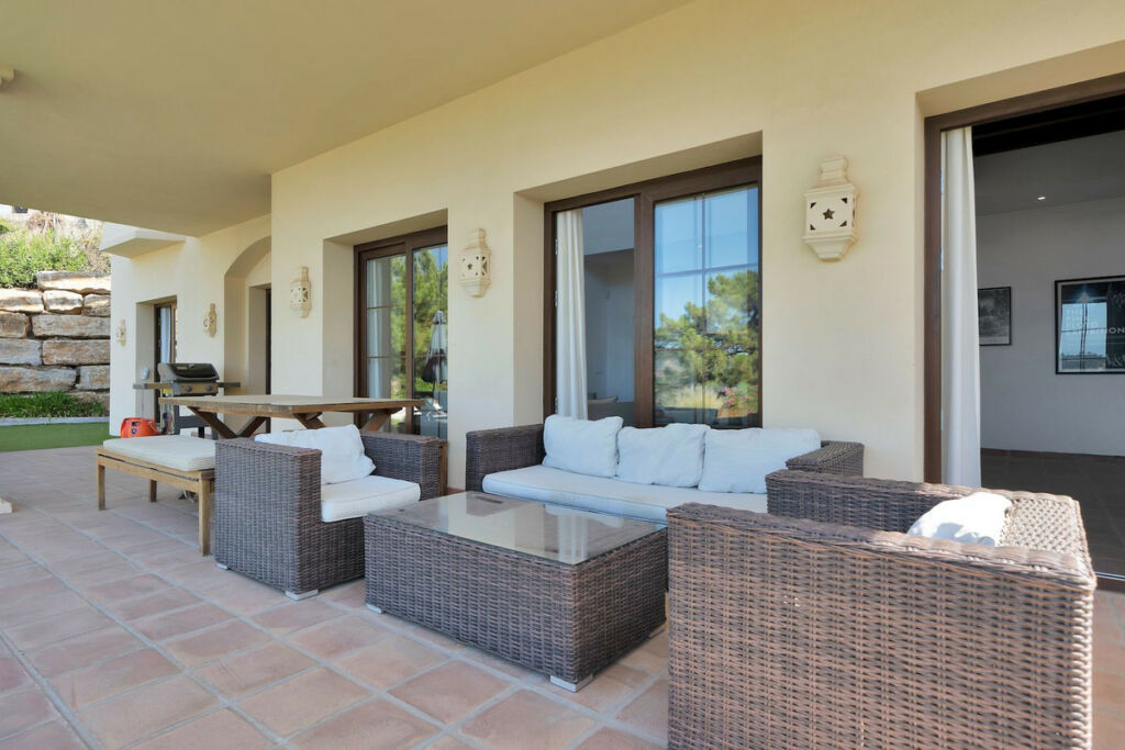 Detached Villa Benahavís Málaga - image 32