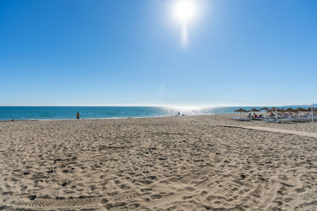 Penthouse Fuengirola Málaga - image 33
