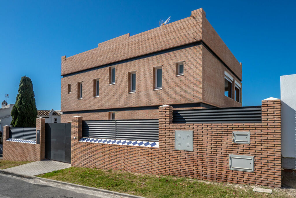 Detached Villa Las Chapas Málaga - image 32