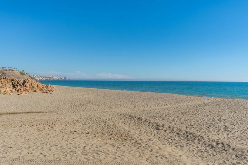 Penthouse Fuengirola Málaga - image 34