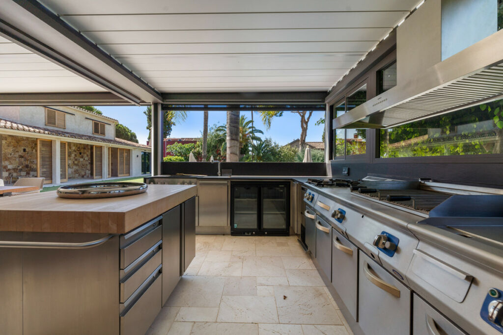 Detached Villa Río Real Málaga - image 31