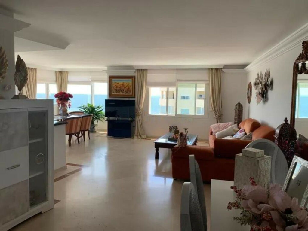 Penthouse Estepona Málaga - image 33