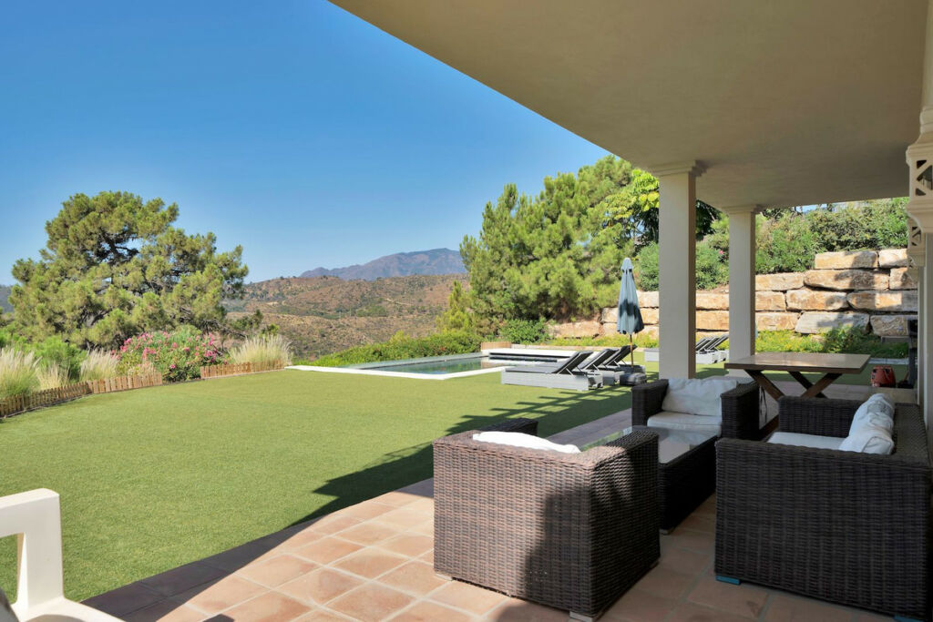 Detached Villa Benahavís Málaga - image 33