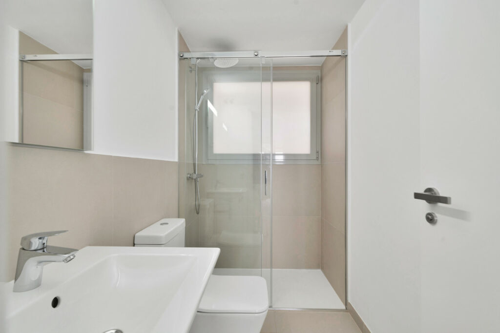 Middle Floor Apartment Benalmadena Málaga - image 34