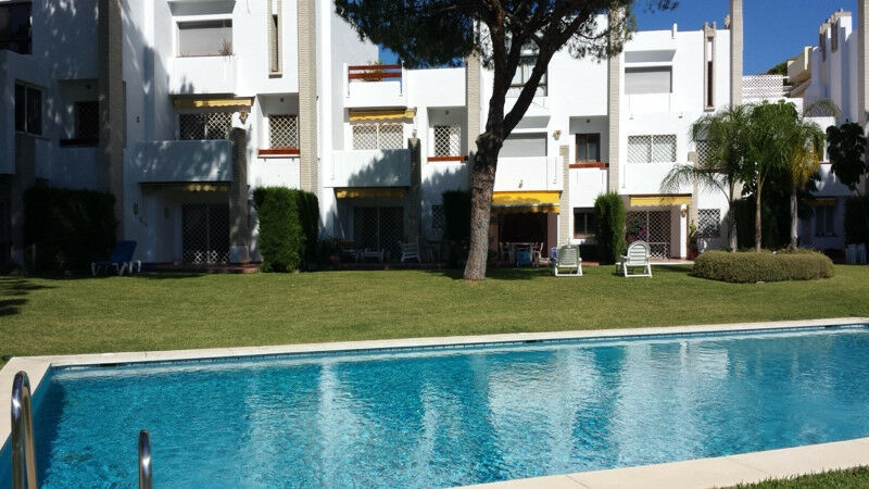 Townhouse Nueva Andalucía Málaga