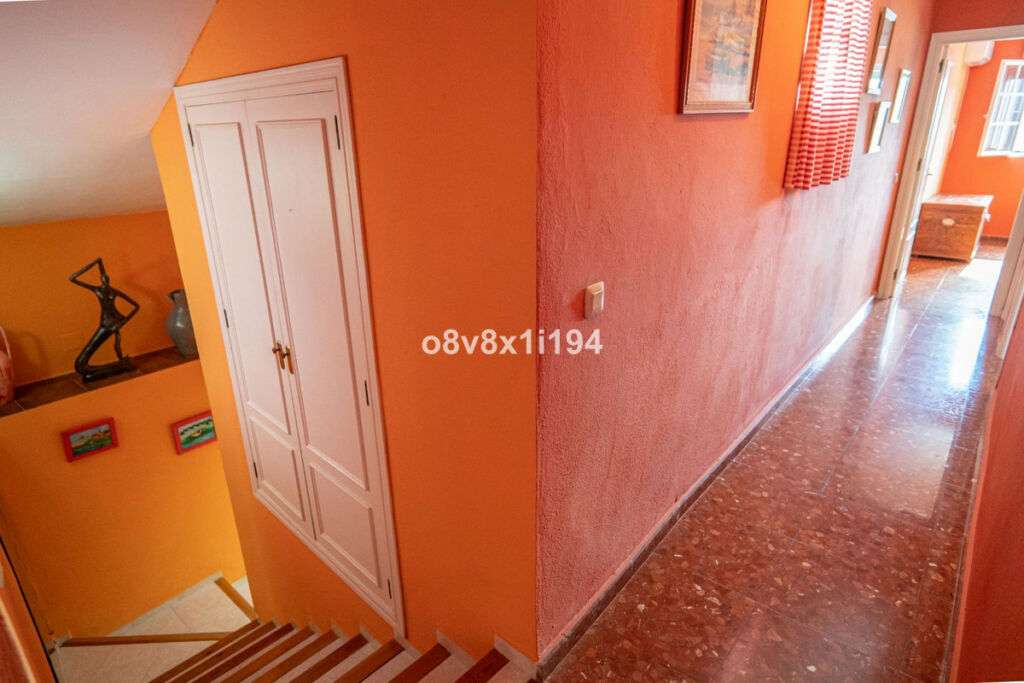 Detached Villa Macharaviaya Málaga - image 35